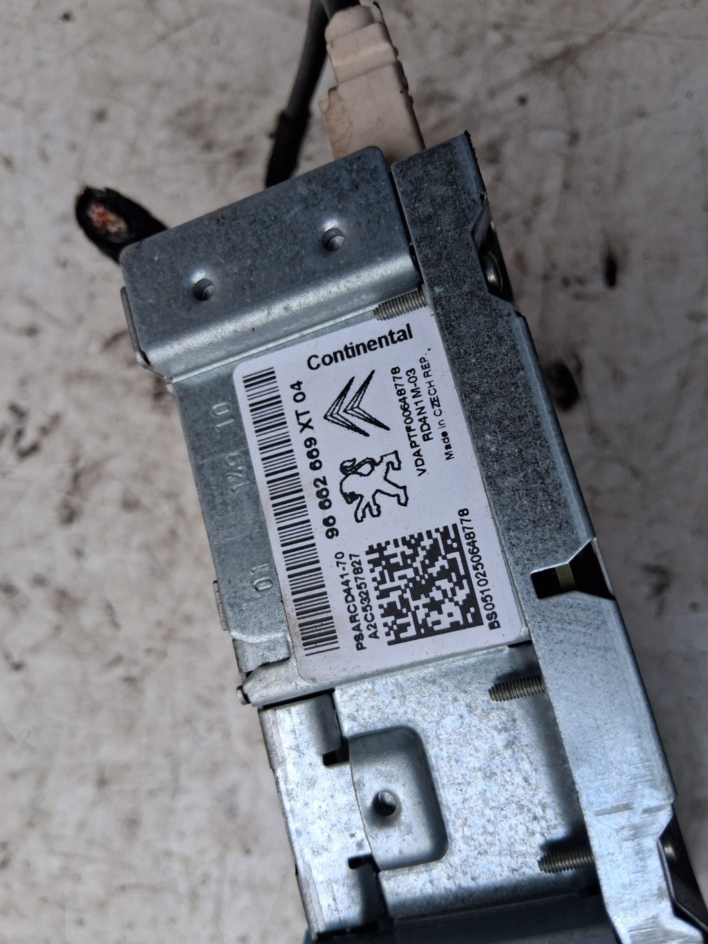 2010 PEUGEOT 207 STEREO CD PLAYER RADIO HEAD UNIT 96662669XT