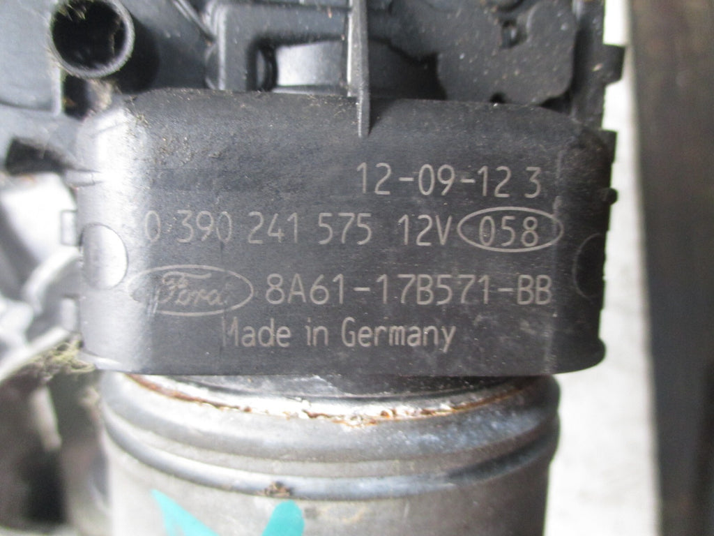 FORD FIESTA 2012 GENUINE FRONT WIPER MOTOR AND LINKAGE 8A6117B571