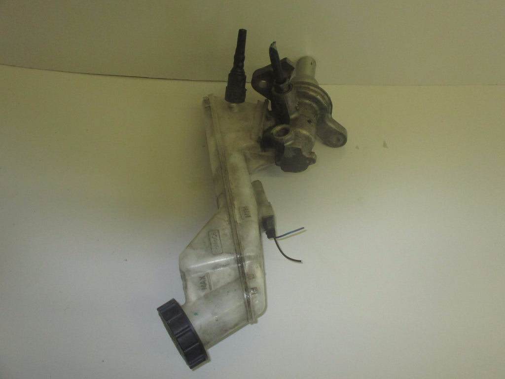 FORD FIESTA MK6 1.6 TCDI BRAKE MASTER CYLINDER TANK RESERVOIR 0204054028