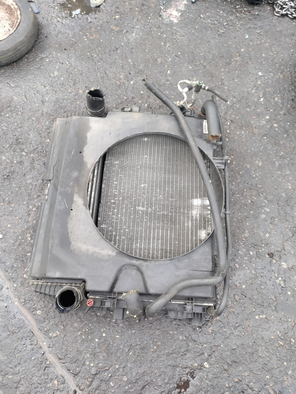 MERCEDES BENZ 2012 W639 2.1 DIESEL RADIATOR A6395004200