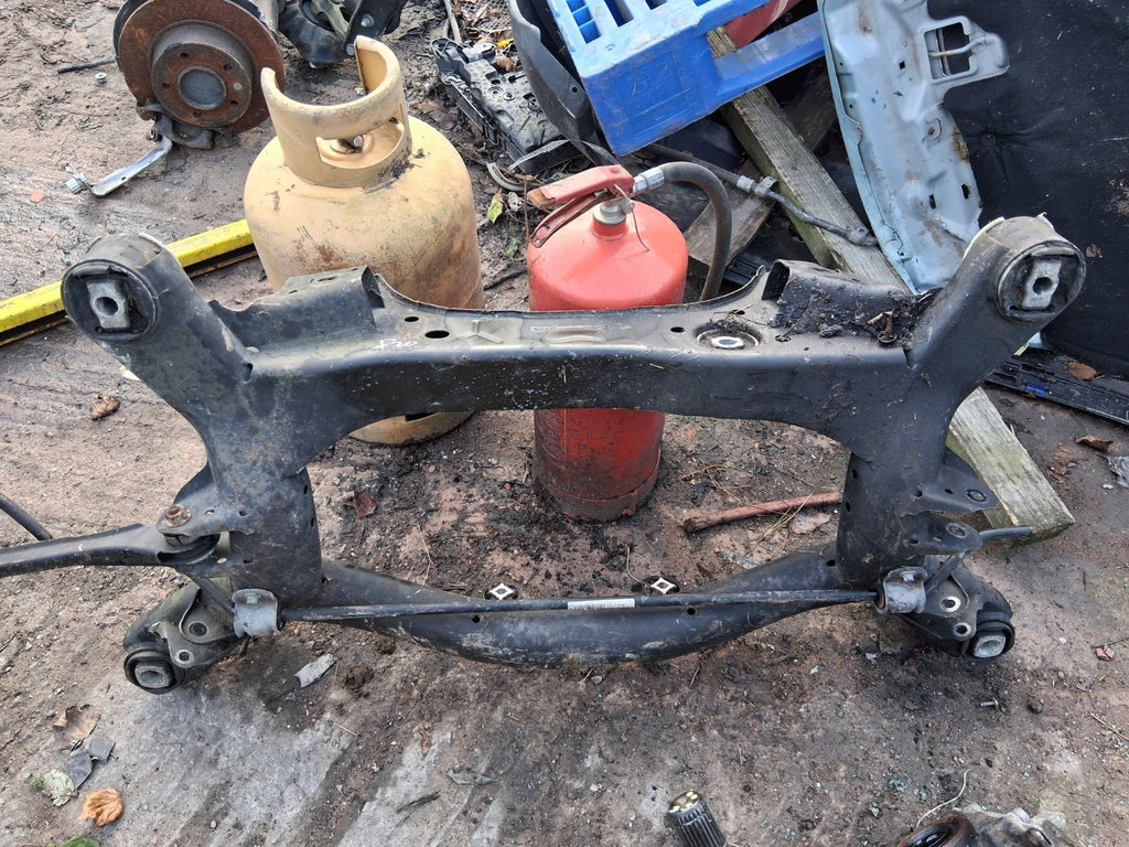 BMW 1 SERIES F20 2016 1.6 PETROL REAR SUBFRAME CARRIER