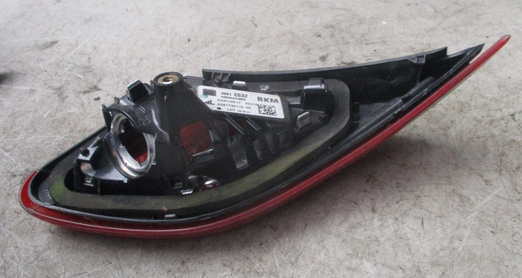 VAUXHALL CORSA E 2017 NSR PASSENGER SIDE REAR INNER TAIL LIGHT 39012632