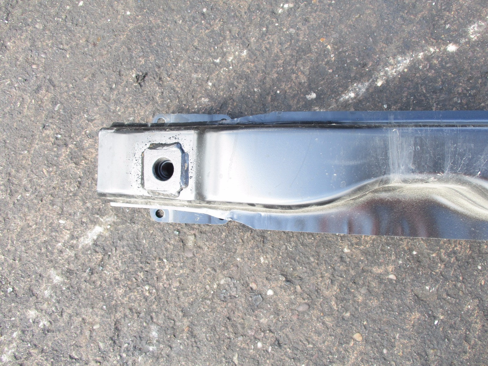 VOLKSWAGEN VW TIGUAN MK1 2016 REAR BACK BUMPER REINFORCEMENT BAR 5N0867629
