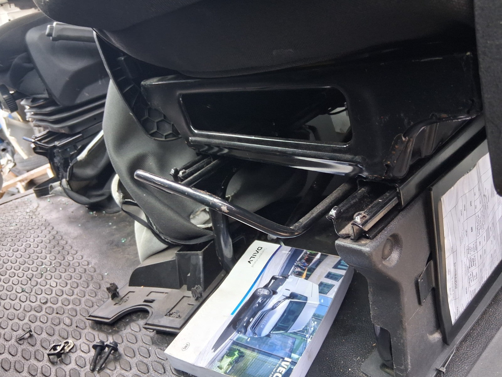 2023 IVECO DAILY MK6 70C21b NSF PASSENGER SIDE FRONT SEAT