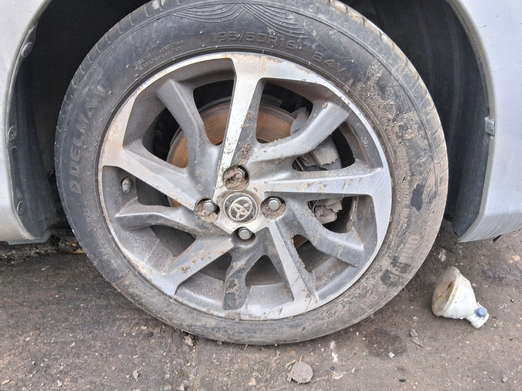 TOYOTA YARIS MK3 2019 16 INCH ALLOY WHEEL WITH TYRE 195/60R16 REF 1