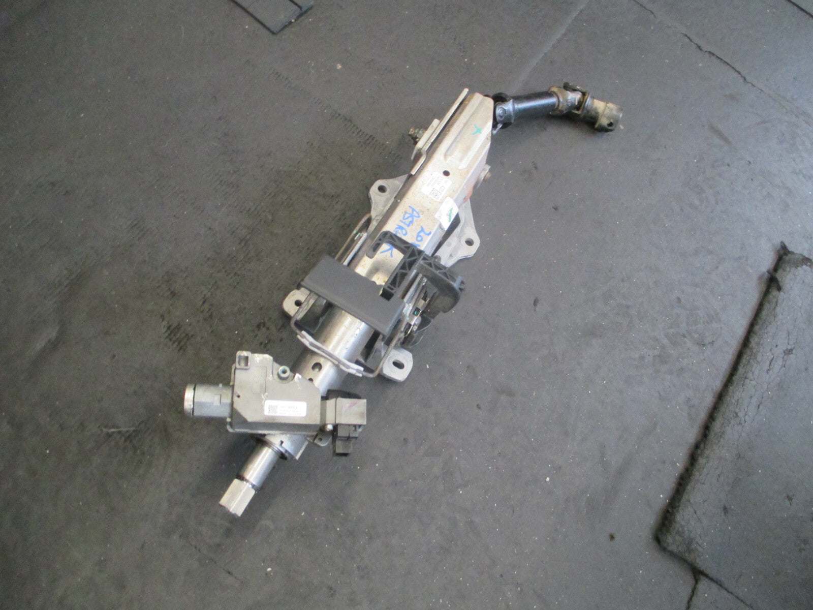 VAUXHALL ASTRA K 2017 STEERING COLUMN IGNITION BARREL 39094320