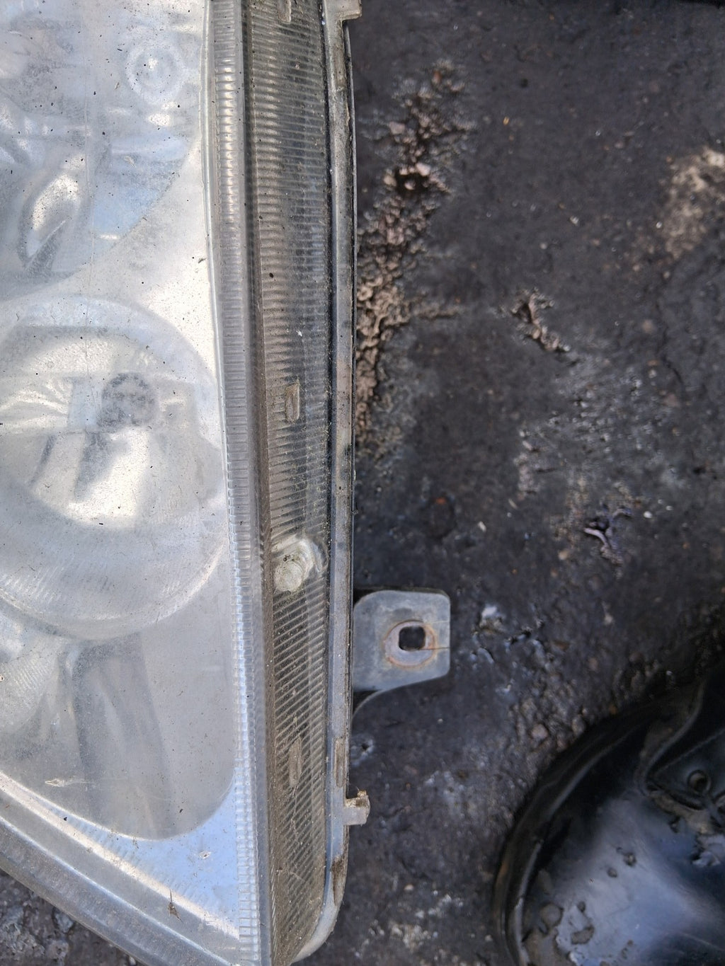 2016 MERCEDES SPRINTER W906 NSF PASSENGER SIDE FRONT LEFT HEADLIGHT A9068200361