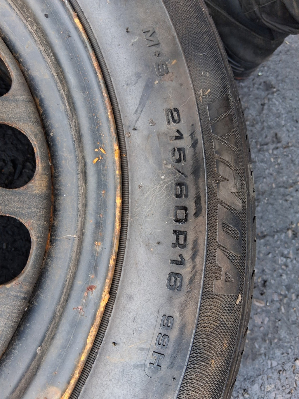 2018 VW VOLKSWAGEN PASSAT B8 16 INCH STEEL WHEEL WITH TYRE 215/60R16
