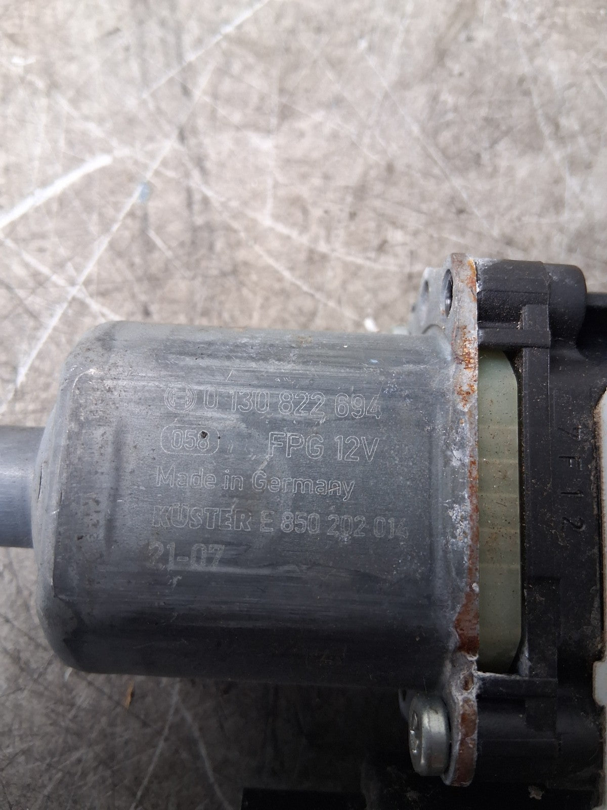 2021 VW VOLKSWAGEN T CROSS WINDOW WIPER MOTOR W000086080A