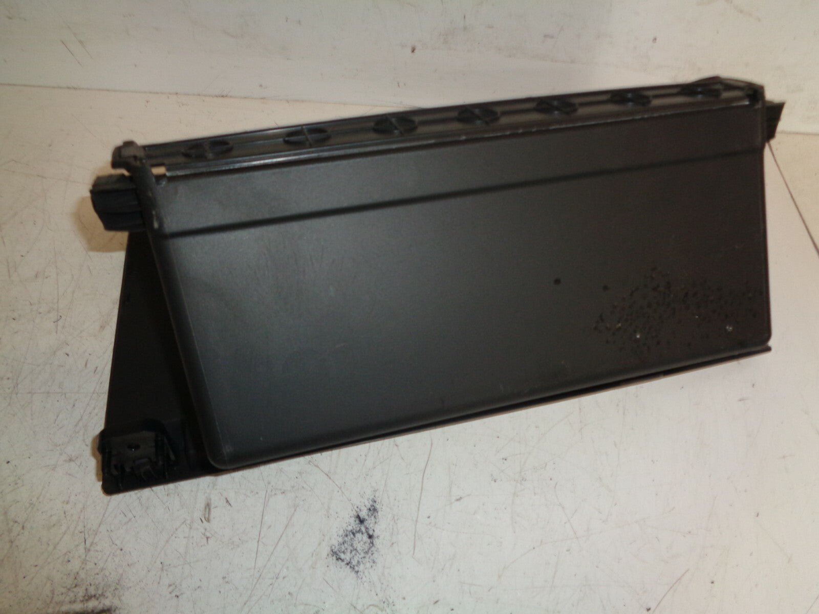 VAUXHALL VIVA SE 2017 1.0 PETROL PASSENGER SIDE GLOVE BOX COMPARTMENT