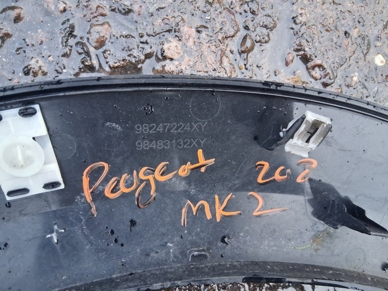 2017 PEUGEOT 308 MK2 OSR DRIVER SIDE REAR RIGHT WHEEL ARCH TRIM 98247224XY