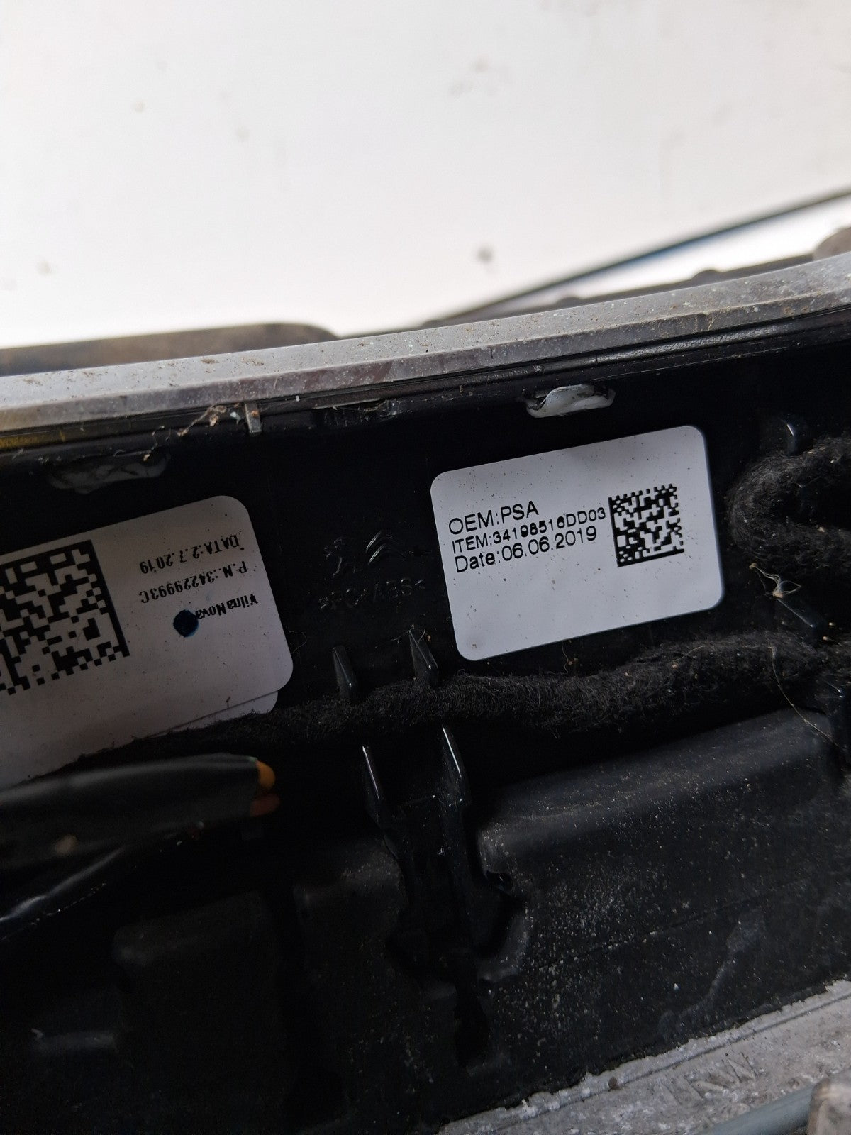 2012 PEUGEOT 3008 MULTIFUNCTION STEERING WHEEL 34241640A
