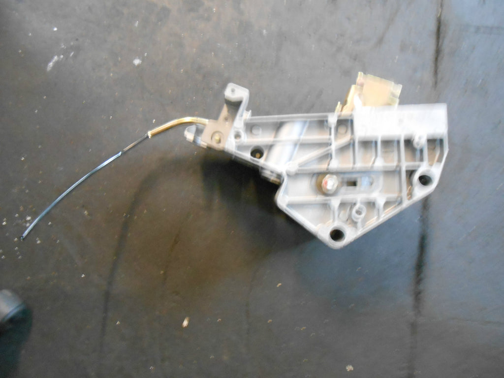 IVECO STRALIS 2005 STEERING COLUMN MOUNTING MOUNT SECTION 500355285