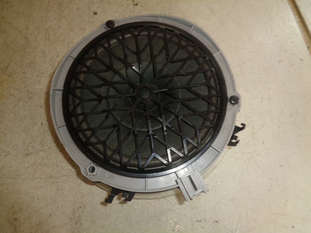 PEUGEOT 208 2014 OSR DRIVER SIDE REAR DOOR SPEAKER 9803506380