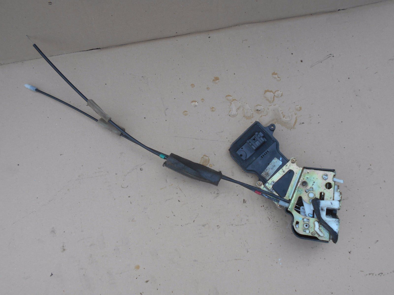 MAZDA 6 GG 2003 NSR PASSENGER SIDE REAR DOOR LOCK MECH MECHANISM