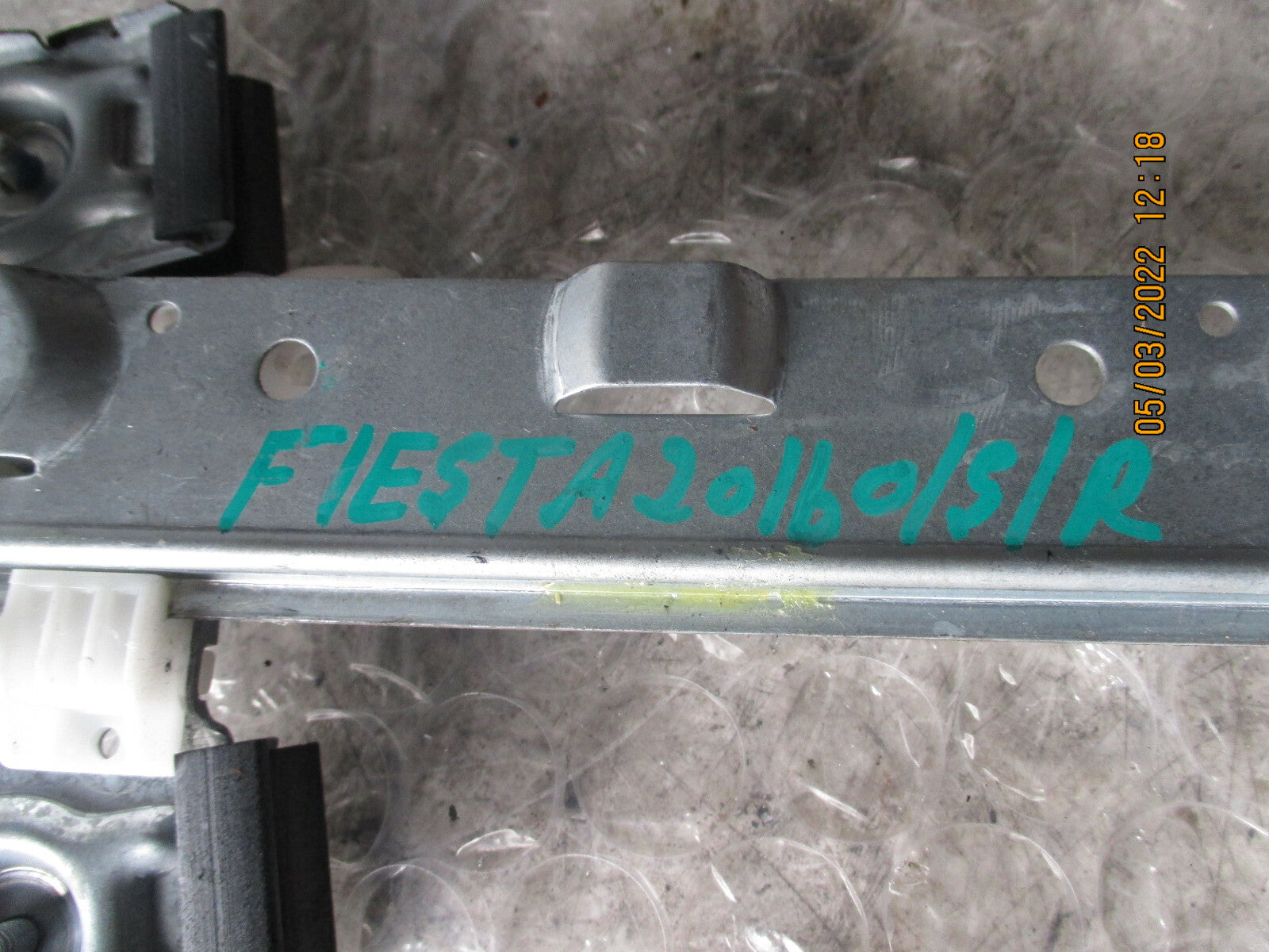 FORD FIESTA 2016 MK7 OSR REAR DRIVER SIDE WINDOW MOTOR REGULATOR 8A61A27000