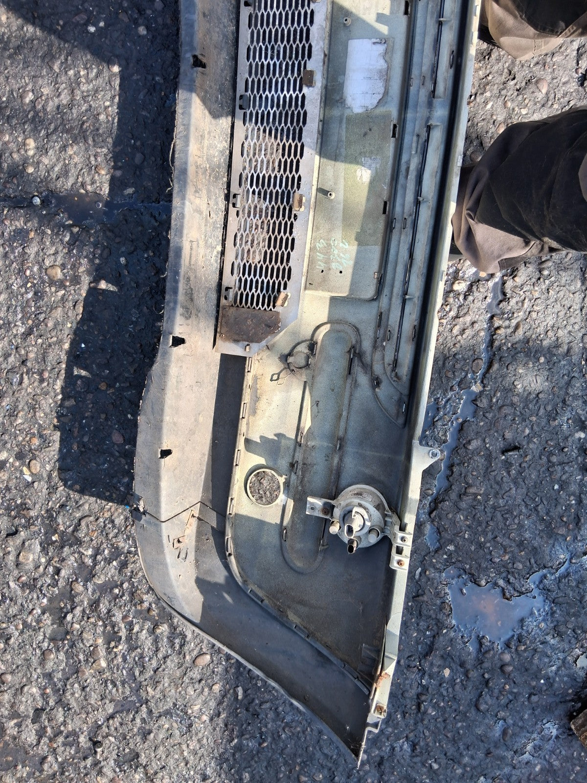 2003 BMW MINI COOPER R50 COMPLETE FRONT BUMPER WITH GRILL FOG LIGHT