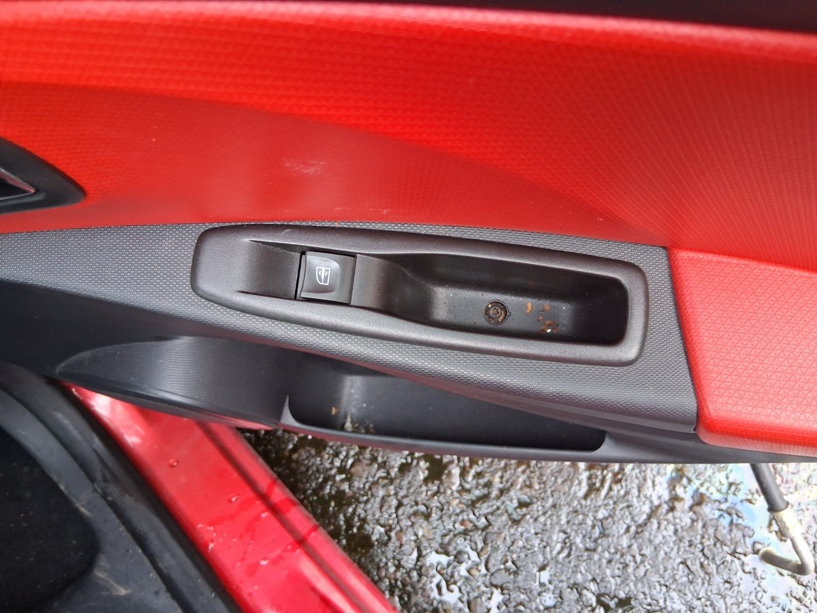 2013 RENAULT CLIO X98 MK4 OSR DRIVER SIDE REAR RIGHT WINDOW CONTROL SWITCH