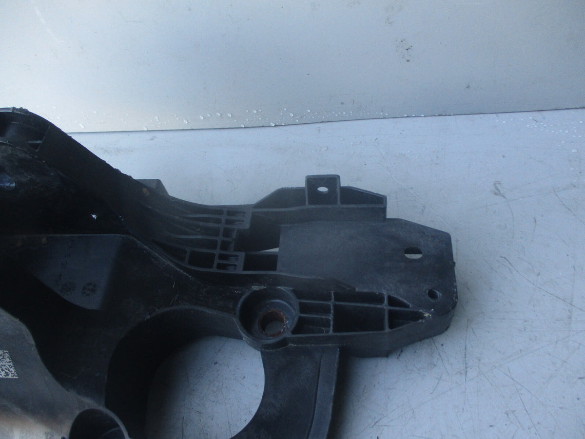 VOLKSWAGEN GOLF MK7 BRAKE PEDAL BRACKET ONLY 5Q2721058BT