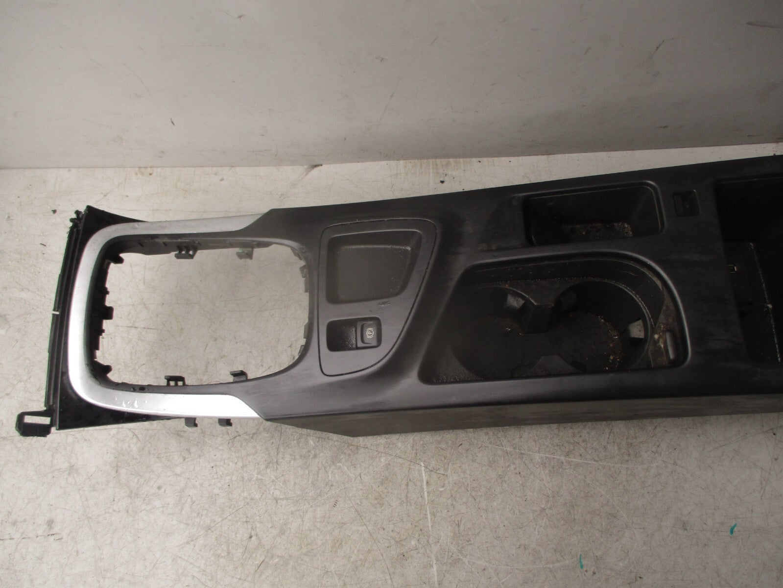 2013 VAUXHALL INSIGNIA MK1 CENTRE CONSOLE CUPHOLDER GEAR SURROUND TRIM 22831963