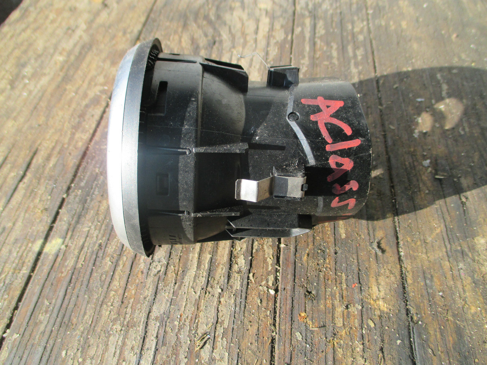 MERCEDES BENZ A CLASS W176 2018 FRONT DASHBOARD AIR VENT
