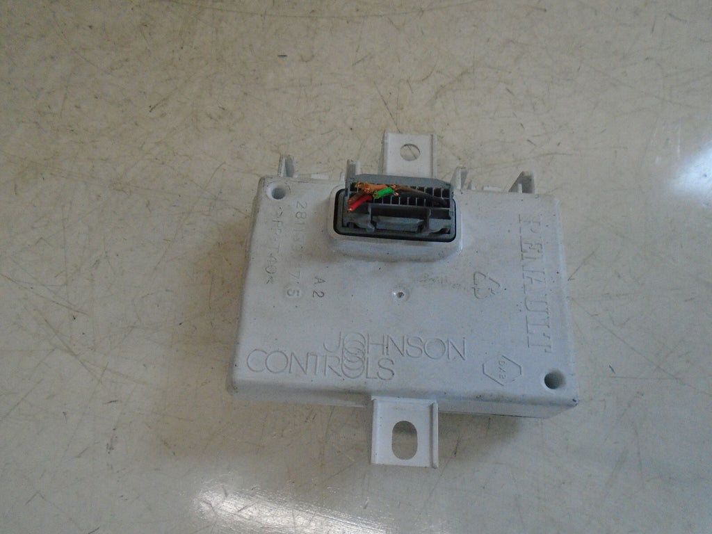 RENAULT CLIO MK4 2019 SAT NAV NAVIGATION CONTROL MODULE 283464084R