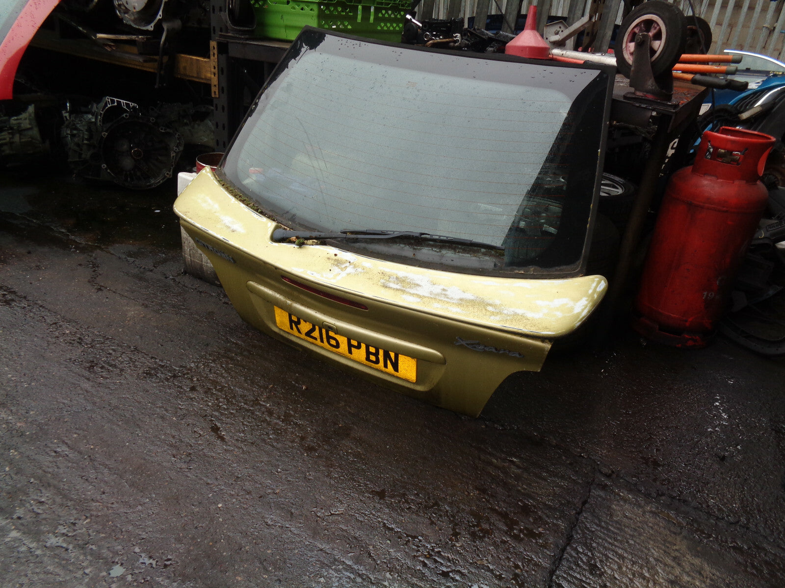 CITROEN XSARA 1998 COMPLETE REAR TAILGATE BOOTLID WINDOW MECH YELLOW