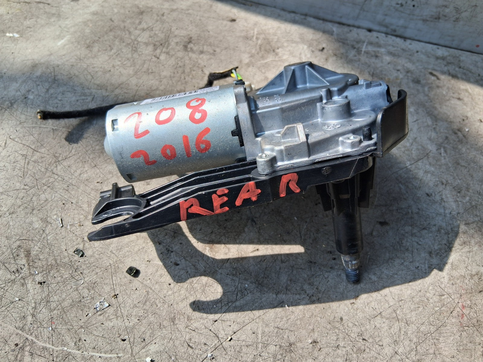 2016 PEUGEOT 208 REAR TAILGATE BOOTLID WIPER MOTOR 9673251380