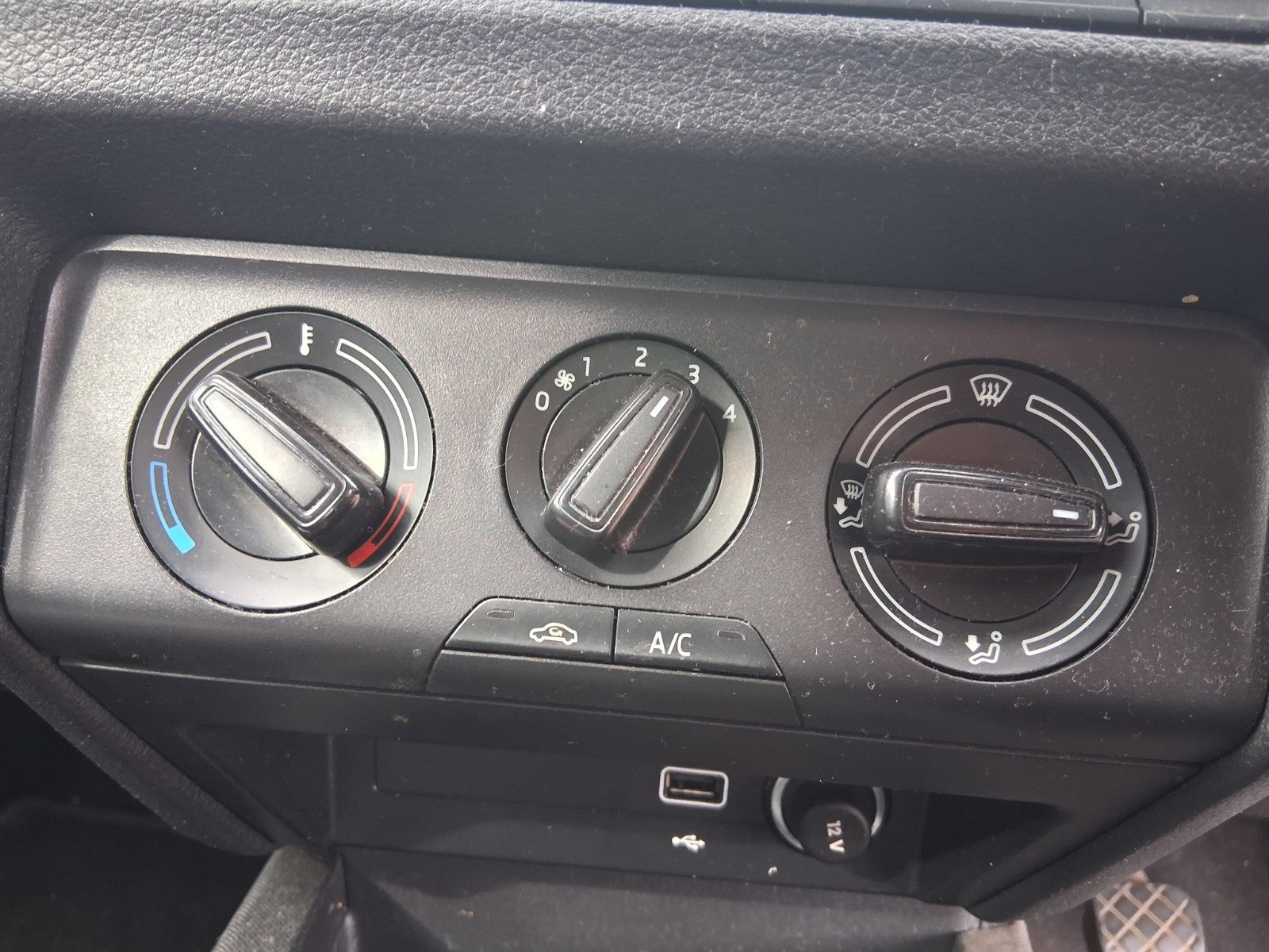 2020 SKODA FABIA MK3 NJ HATCHBACK AC HEATER CLIMATE CONTROL SWITCH PANEL