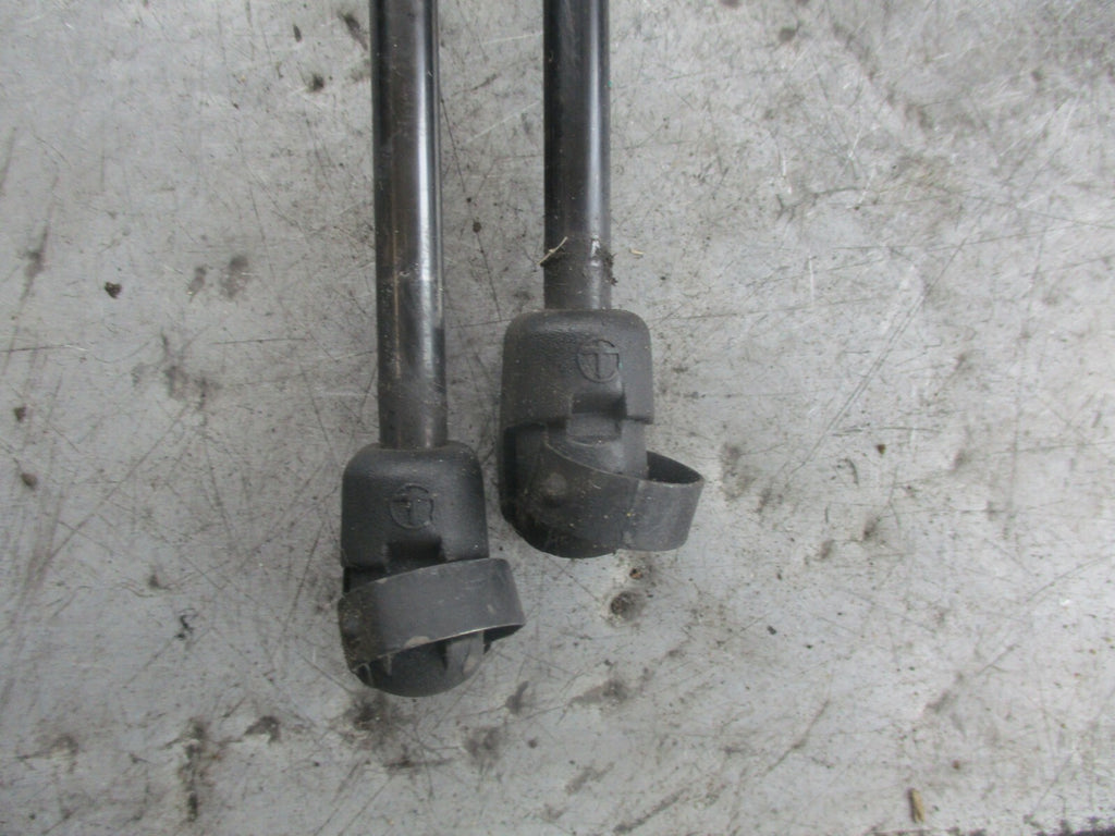 MERCEDES A CLASS W176 BOOTLID TAILGATE STRUTS STAYS A1769800164