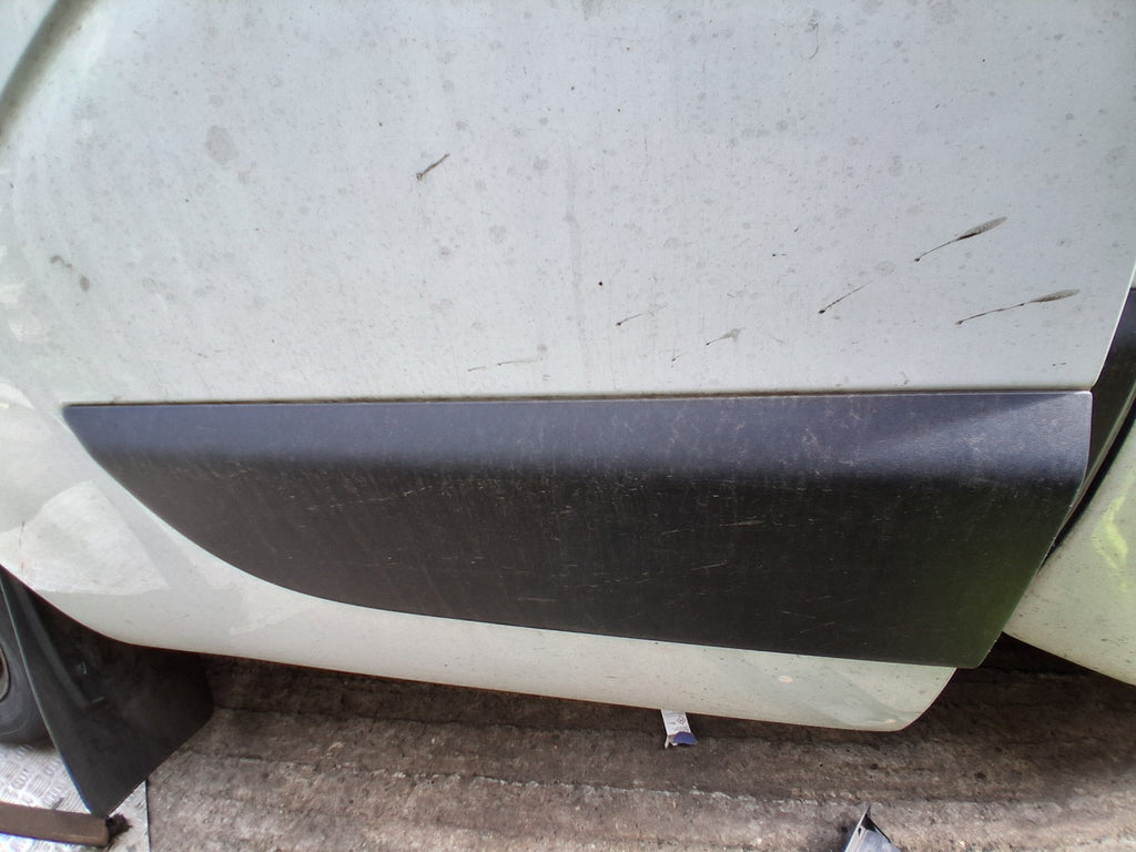 2024 RENAULT MASTER MK3 NSF PASSENGER SIDE FRONT DOOR MOULDING TRIM