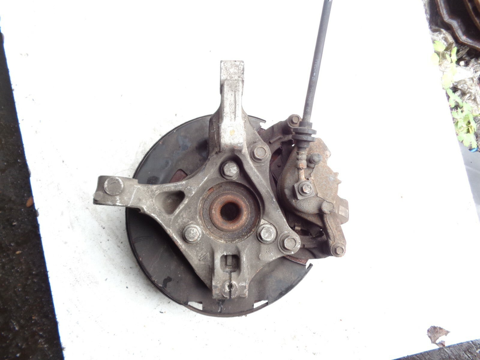 VAUXHALL ASTRA J 2014 NSF PASSENGER SIDE FRONT WHEEL HUB BRAKE CALIPER 13372775
