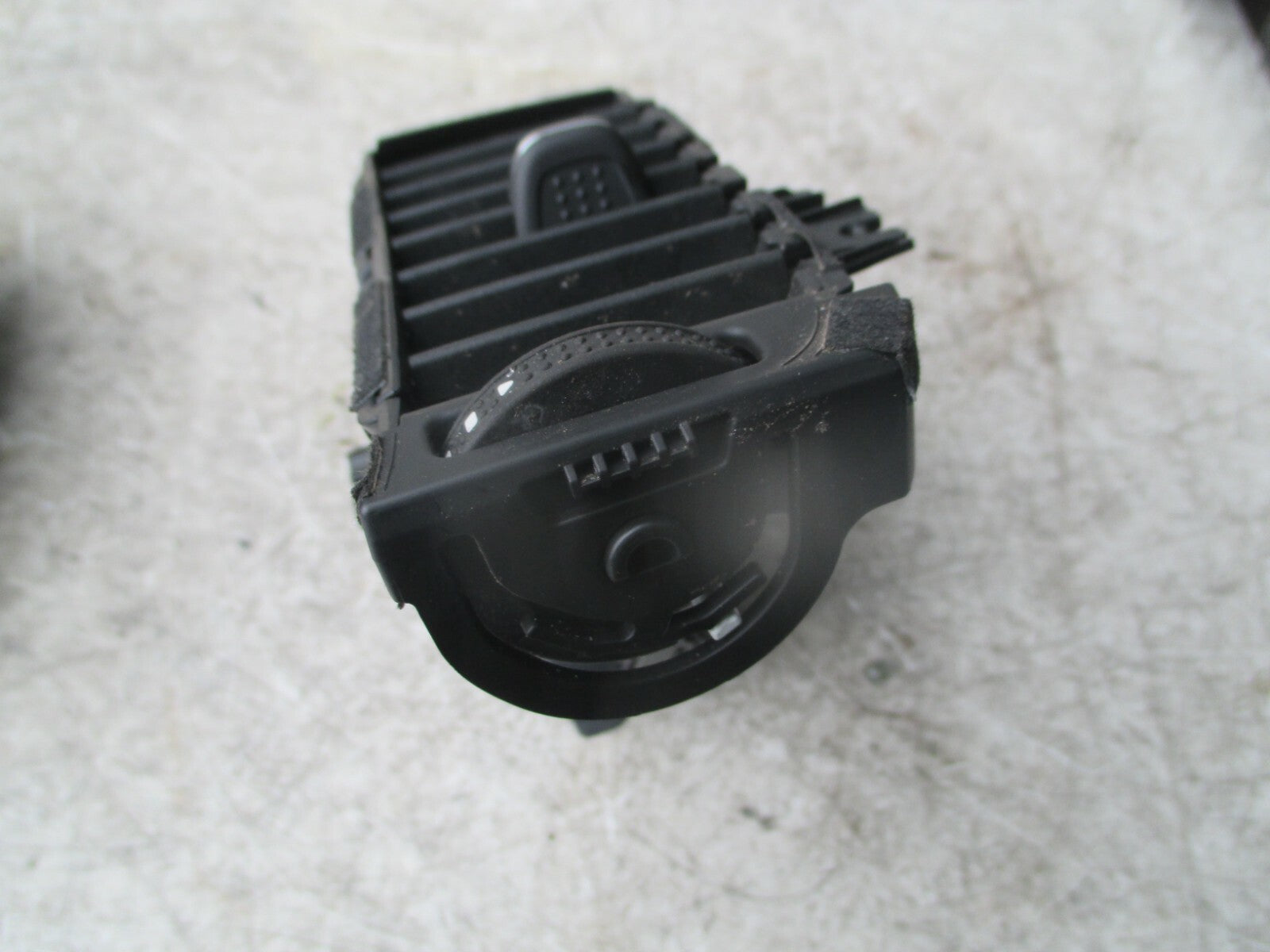 VAUXHALL MOKKA 2018 J13 OSF FRONT DRIVER SIDE DASHBOARD AIR VENT 42514223