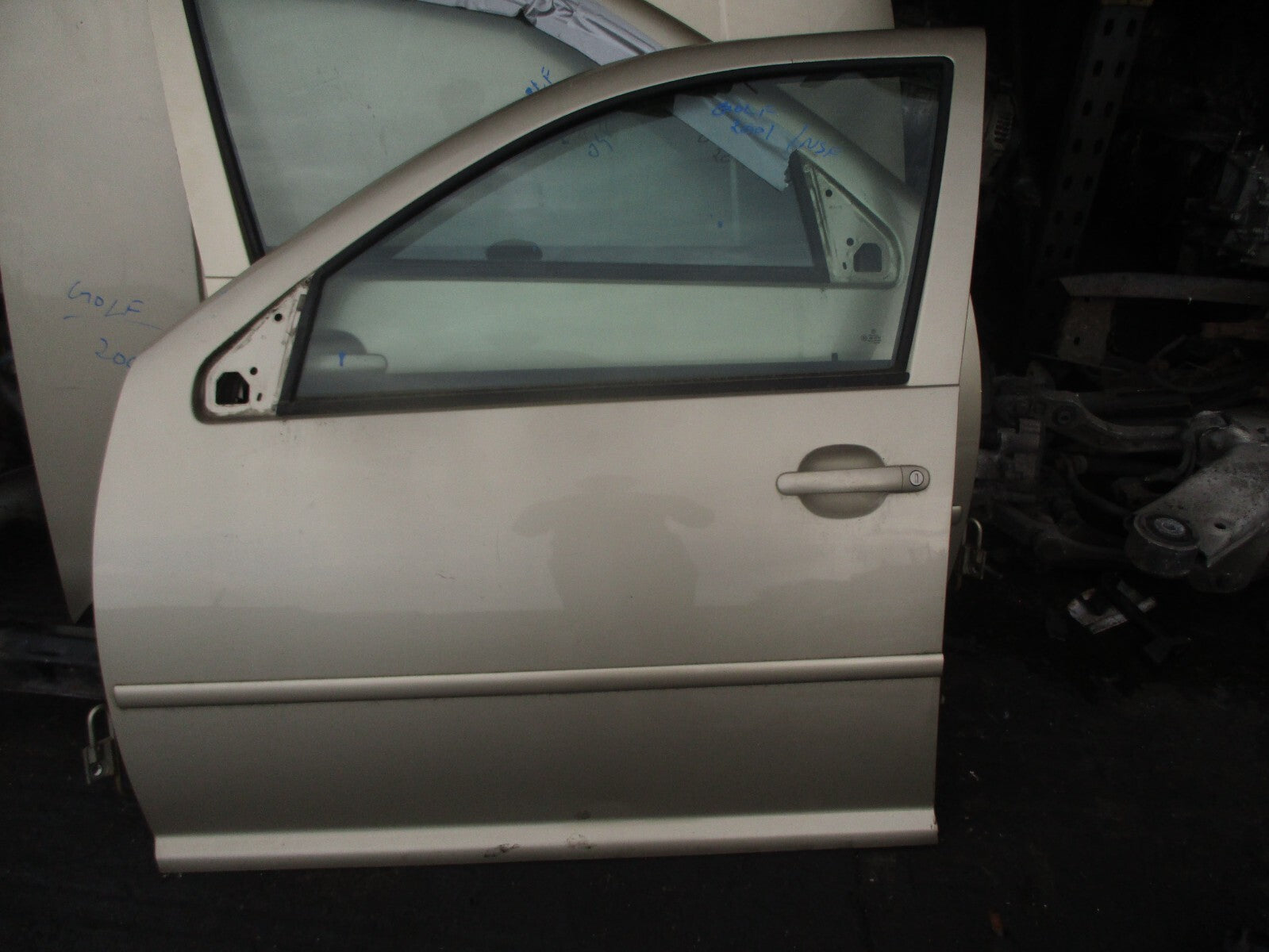 2001 VOLKSWAGEN GOLF MK4 NSF PASSENGER SIDE FRONT LEFT COMPLETE DOOR BEIGE