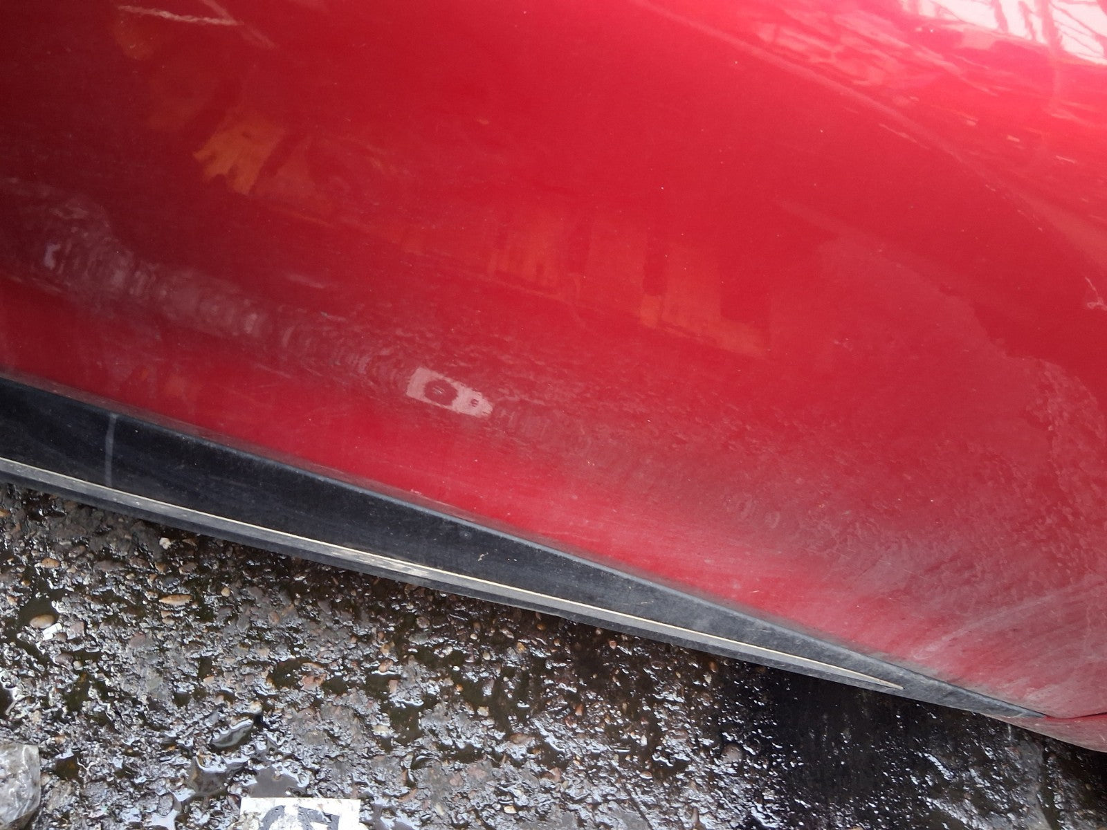 2013 RENAULT CLIO X98 MK4 OSF DRIVER SIDE FRONT RIGHT BARE DOOR RED