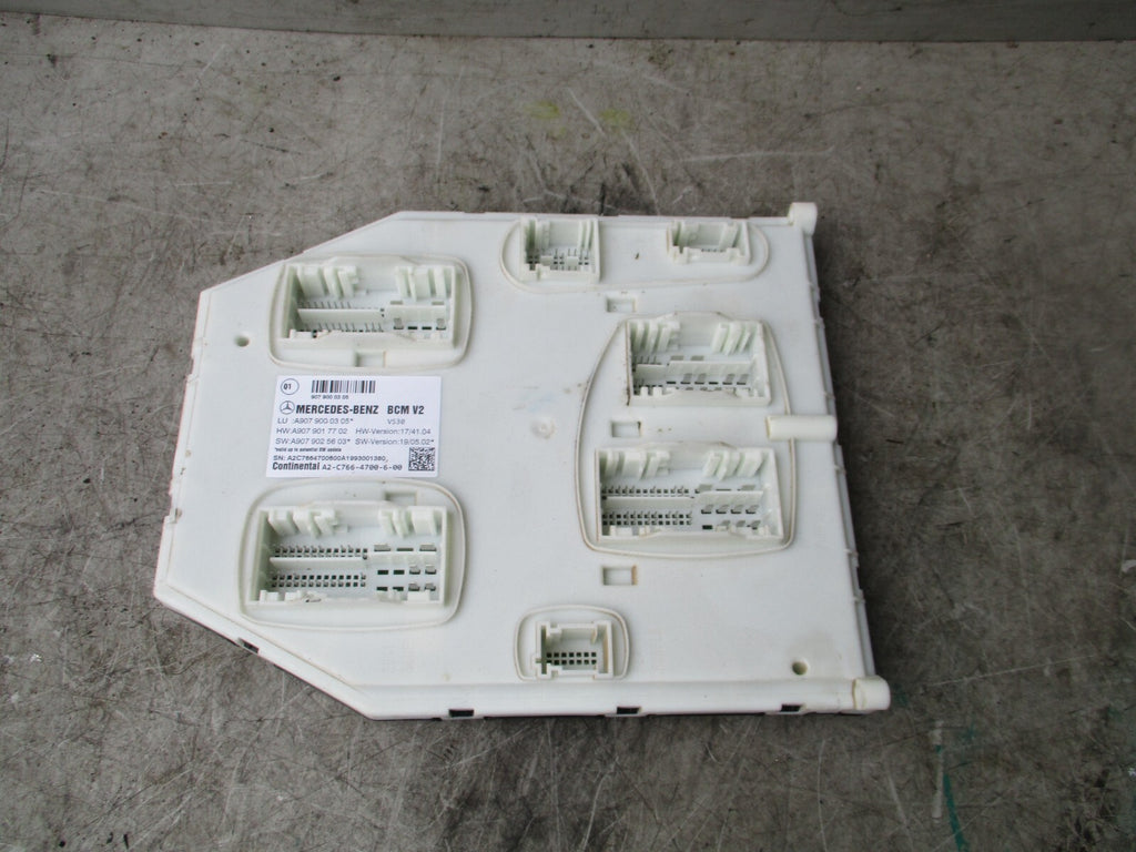 MERCEDES BENZ SPRINTER W907 2019 BCM BODY CONTROL MODULE A9079000305