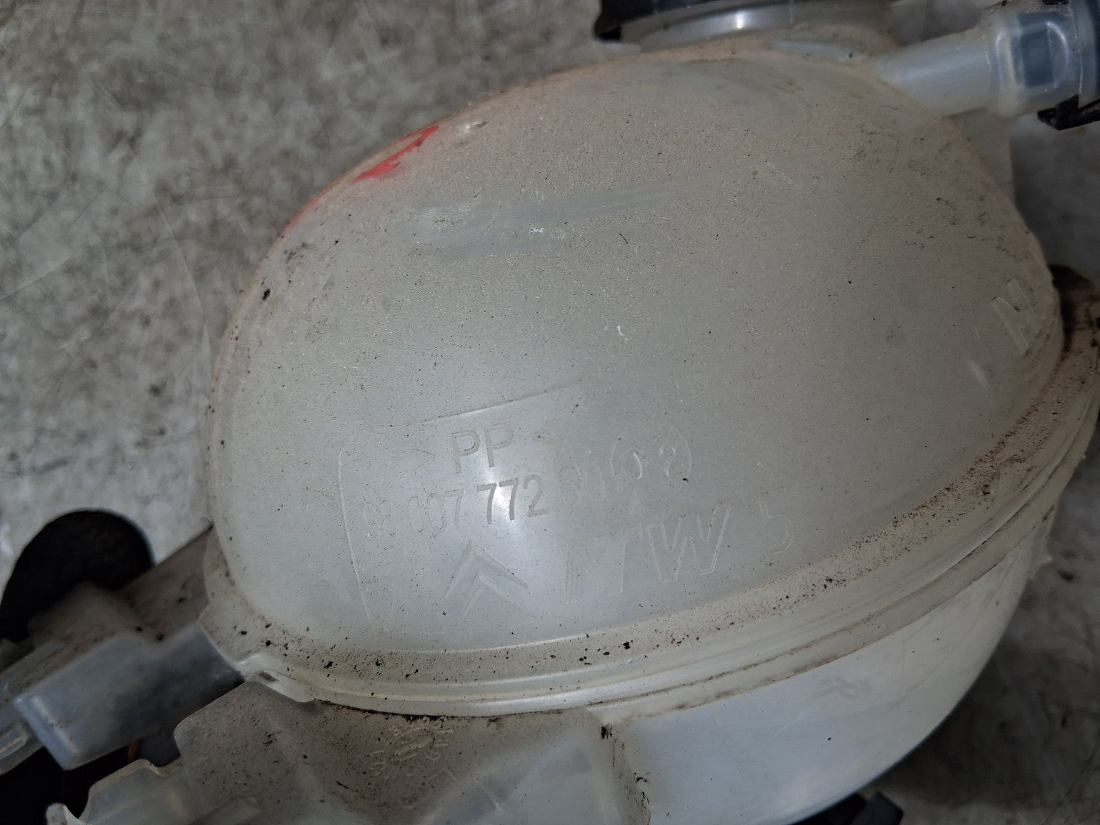 2021 CITROEN C3 MK3 1.2 PETROL WATER EXPANSION COOLANT OVERFLOW TANK 9800777280