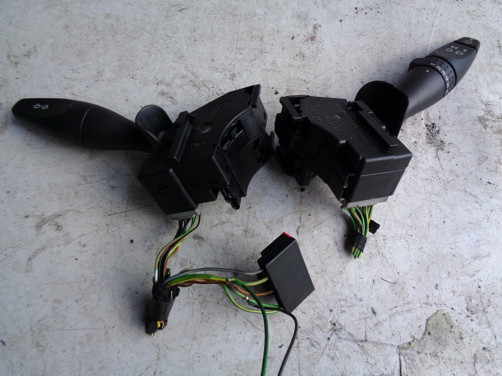 FORD FIESTA 2007 MK6 INDICATORS & WIPER STALKS SWITCHES