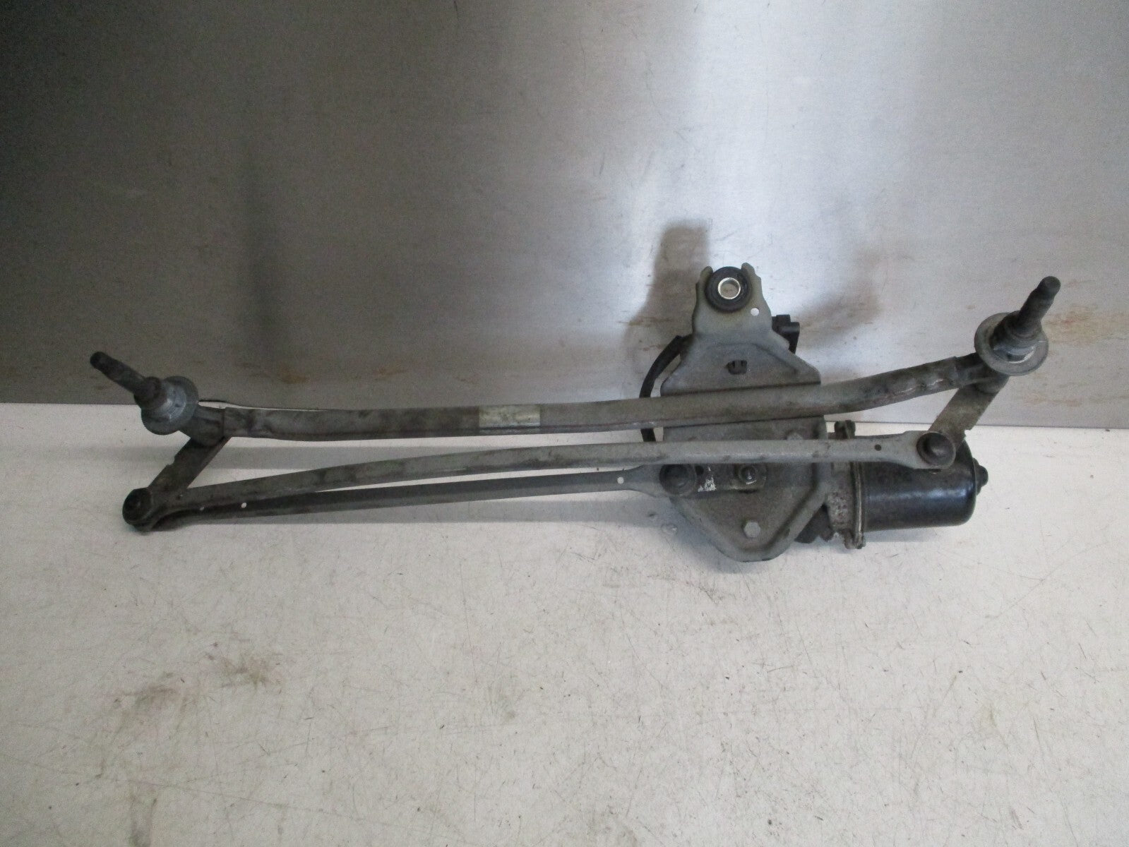 VAUXHALL VIVARO MK1 2014 FRONT WINDSCREEN WIPER MOTOR LINKAGES