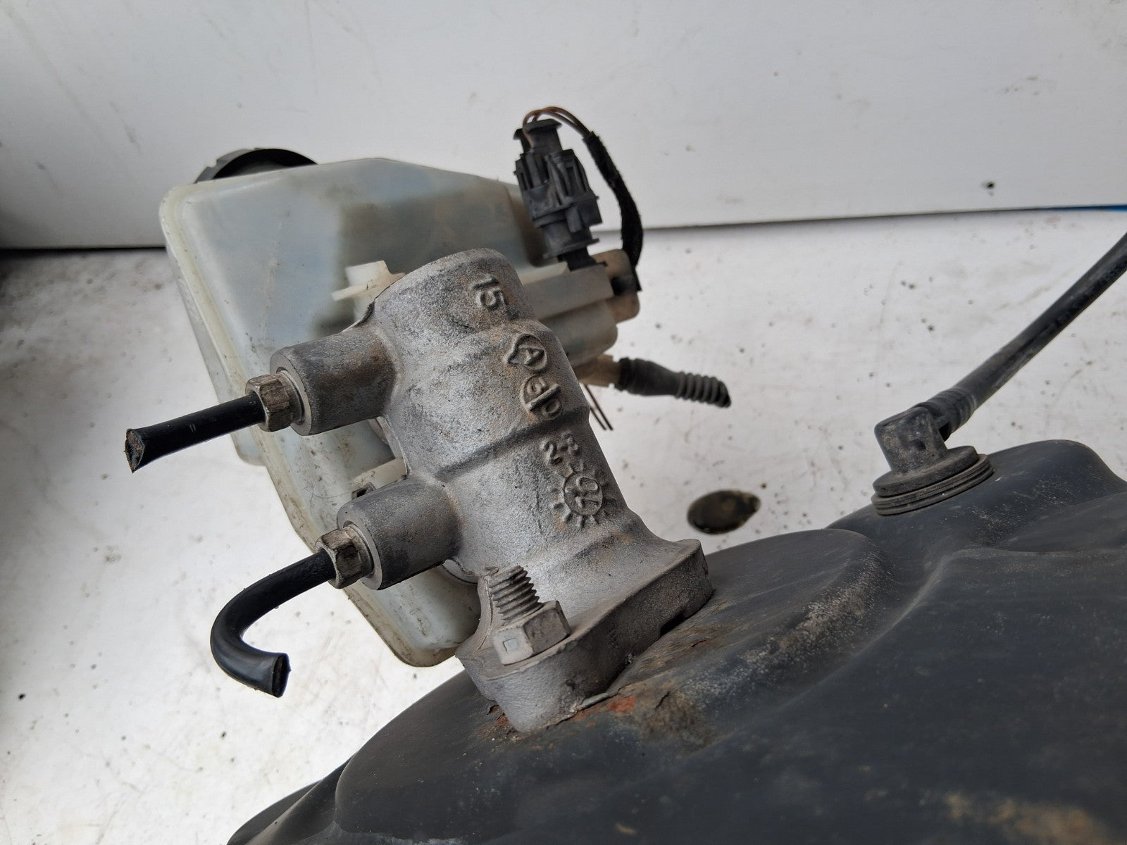 2016 VAUXHALL ZAFIRA C MK3 BRAKE SERVO MASTER CYLINDER 13142363