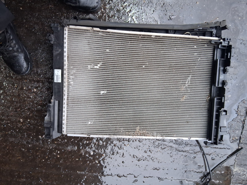 2009 MERCEDES BENZ C CLASS W204 RADIATOR PACK A0995002703