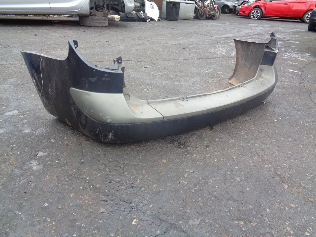 RENAULT LAGUNA 2003 MK2 ESTATE COMPLETE REAR BUMPER GREEN