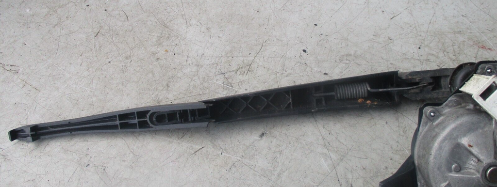 CITROEN C2 2004 REAR WINDOW WIPER MOTOR WITH WIPER ARM 9683557580