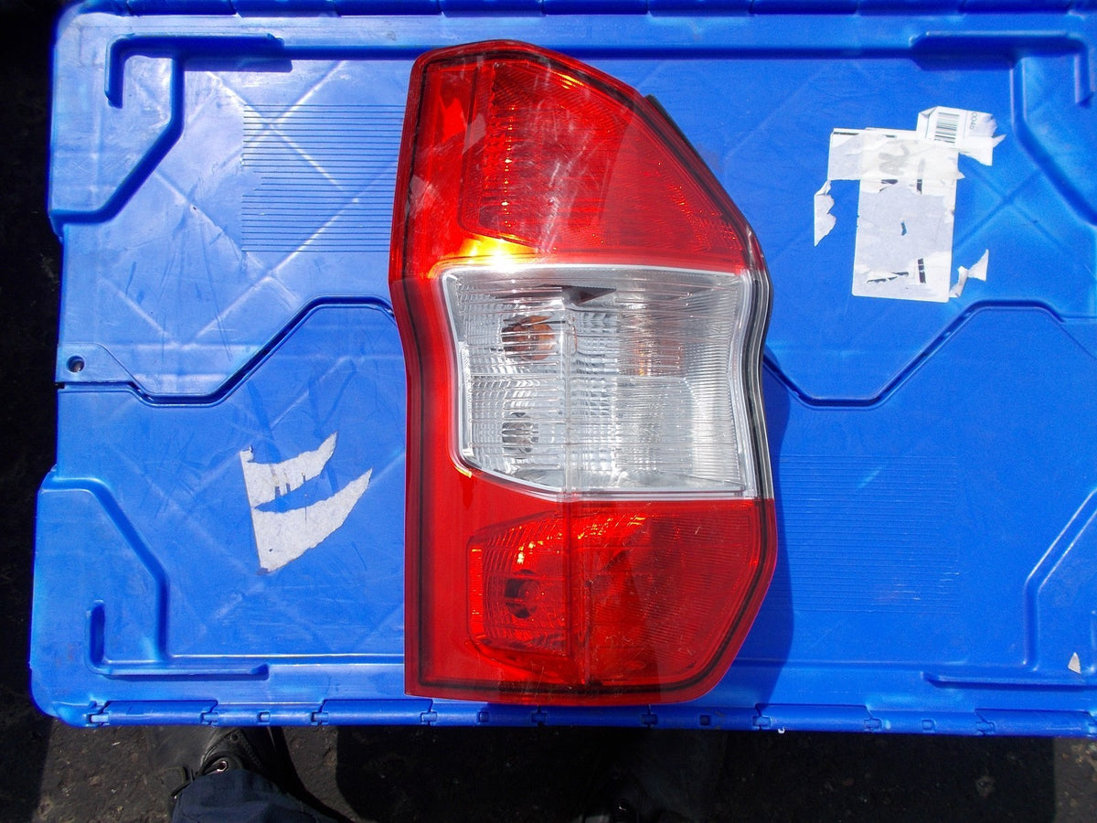 2017 FORD TRANSIT COURIER NSR PASSENGER SIDE REAR LIGHT TAILLIGHT ET7613405AD