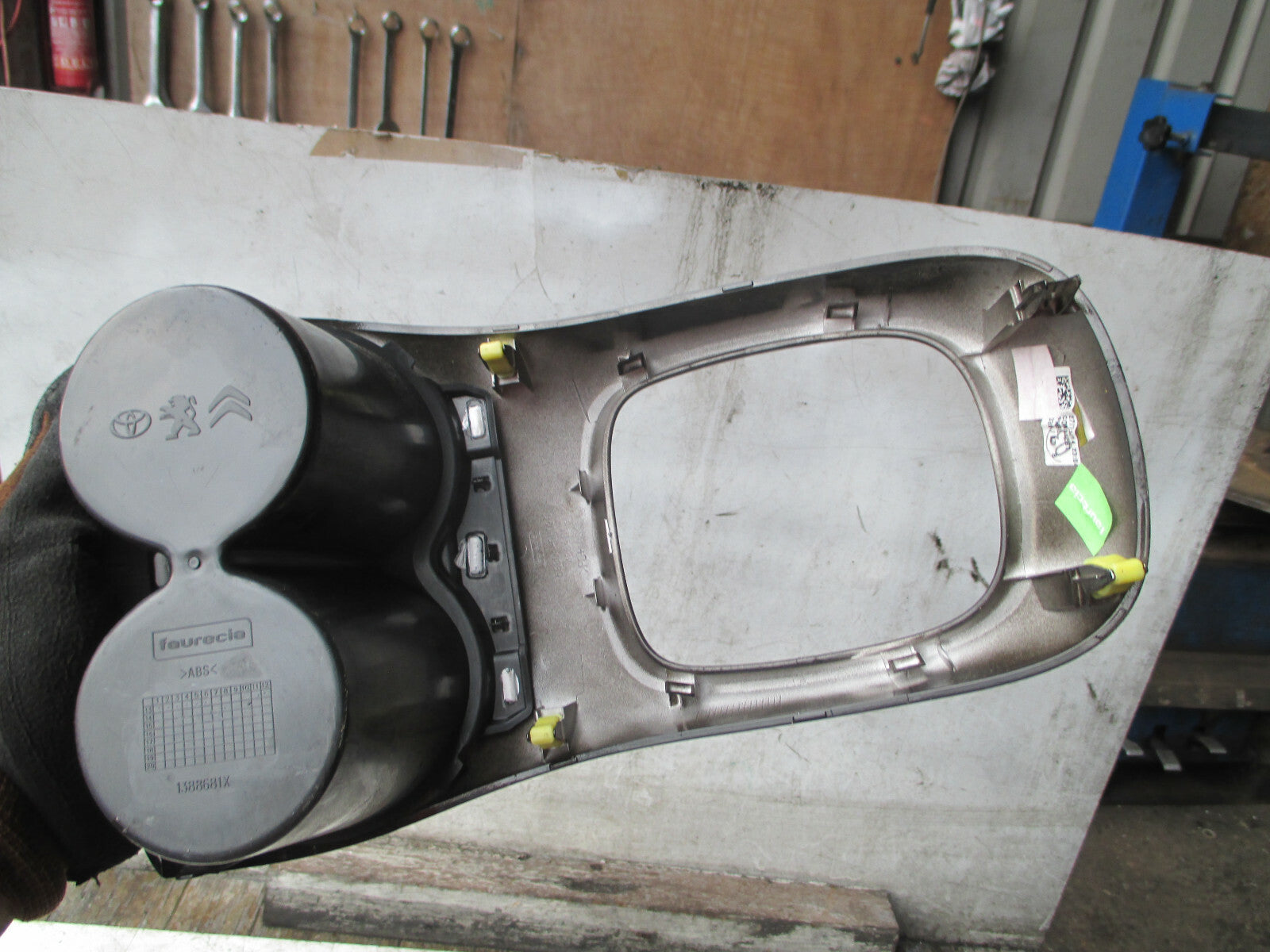 CITROEN C1 2015 MK2 CUP HOLDER TRIM CENTRE CONSOLE 58804H020