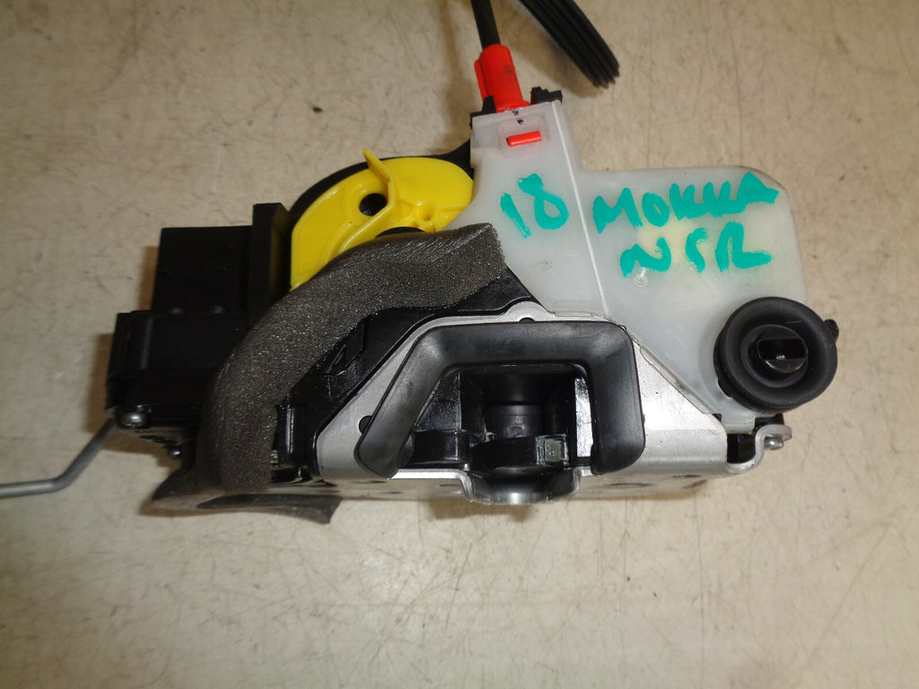 VAUXHALL MOKKA X 2018 NSR PASSENGER SIDE REAR DOOR LOCK MECHANISM 13579547