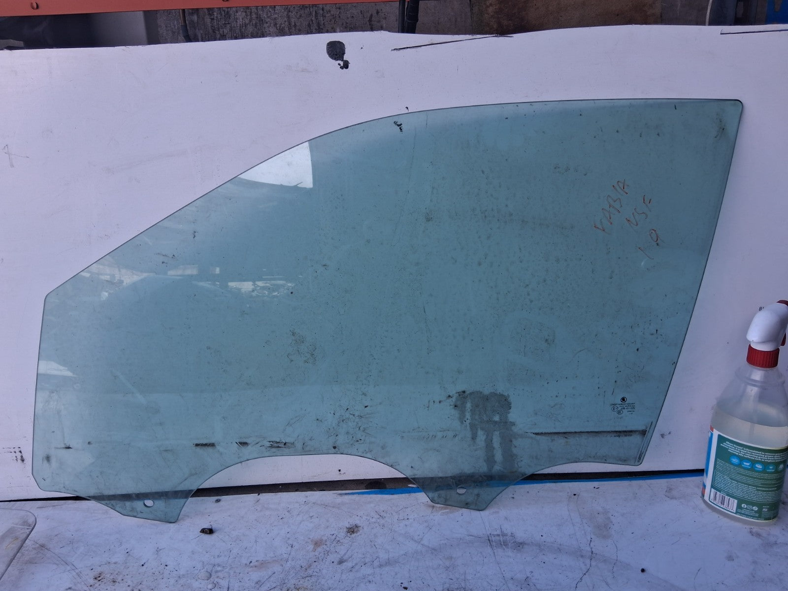 SKODA FABIA MK3 2019 5 DOOR NSF PASSENGER SIDE FRONT DOOR WINDOW GLASS