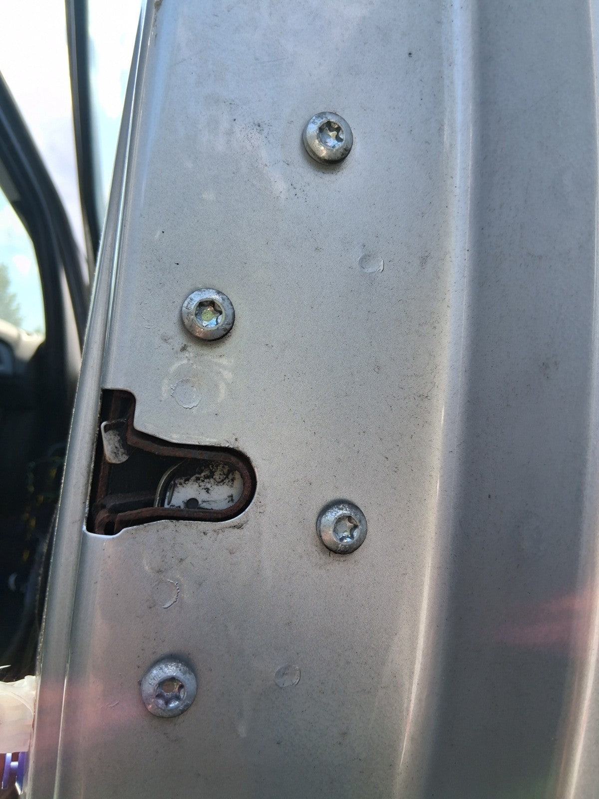 2017 VAUXHALL CORSA E 3 DOOR OS DRIVER SIDE RIGHT DOOR LOCK MECHANISM