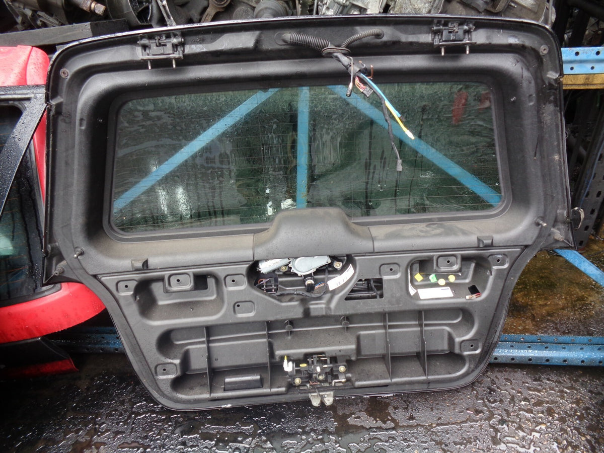 MERCEDES BENZ A-CLASS A190 COMPLETE REAR TAILGATE BLACK