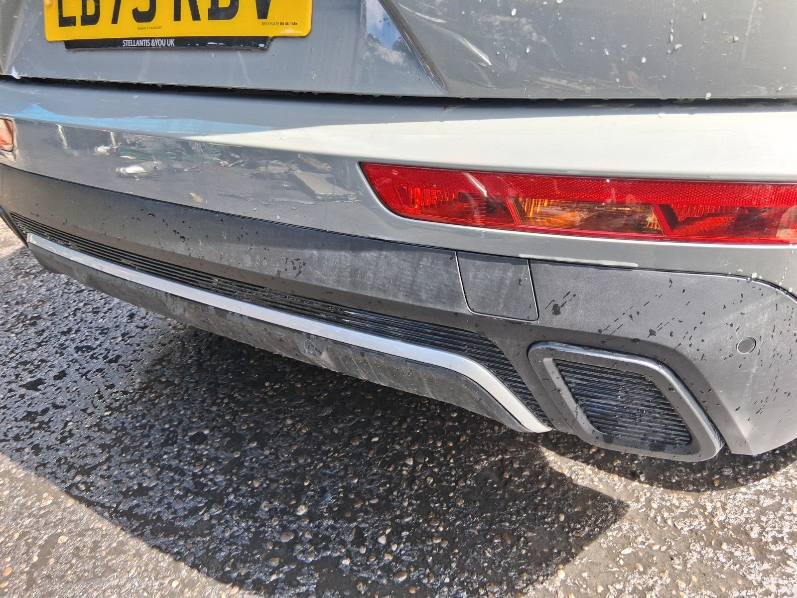2024 DS AUTOMOBILES DS 7 FACELIFT E-TENSE REAR BUMPER GREY LACQUERED ESC